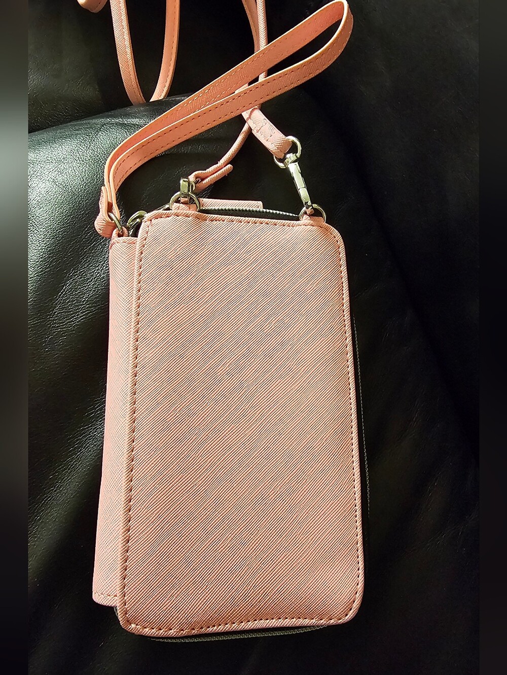 Marc Tetro Yorkshire Terrier Crossbody Phone Wallet NWOT - Picture 3 of 9